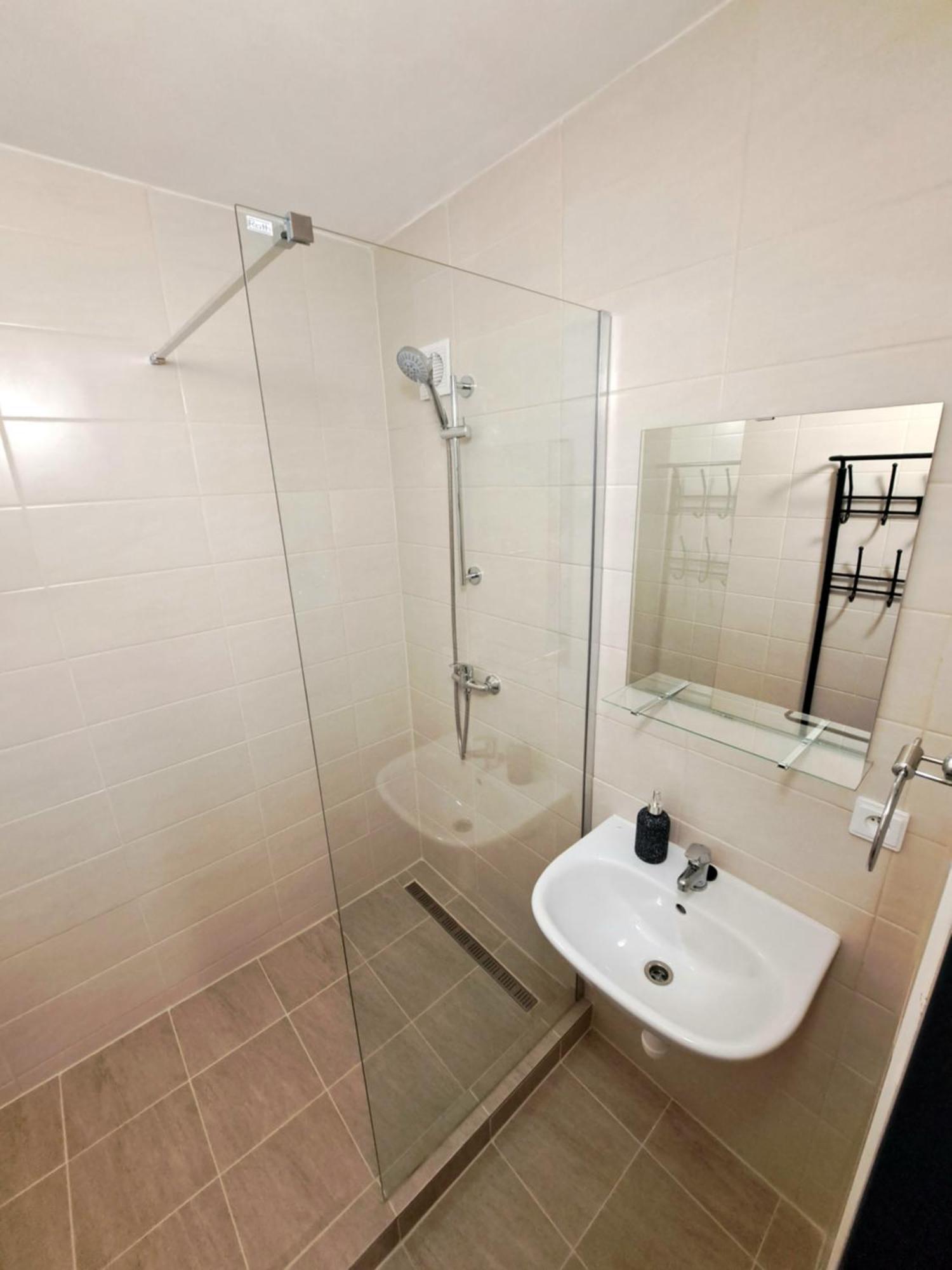 Hotel Skolsky Internat Medicka 2 Košice Esterno foto
