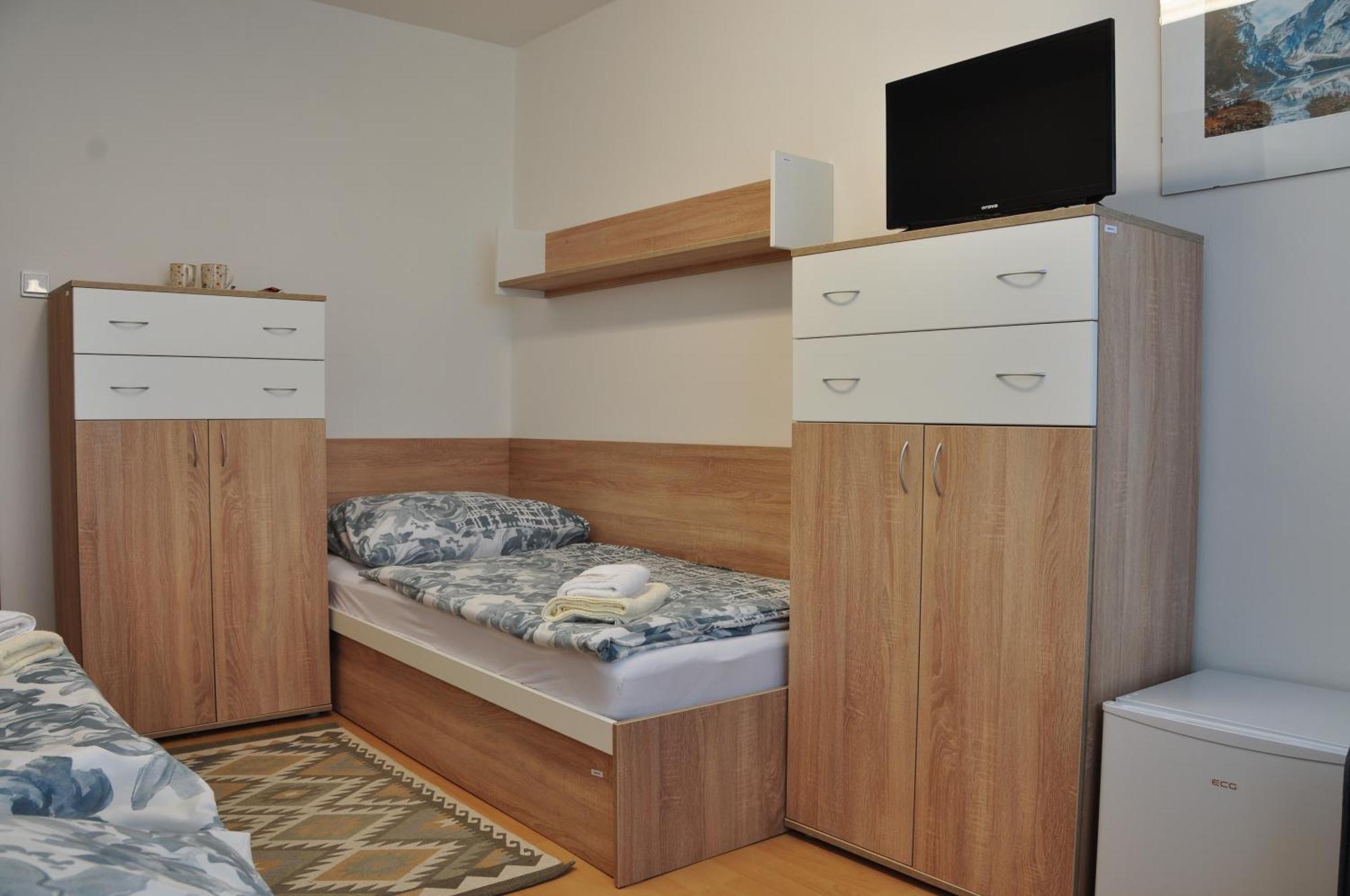 Hotel Skolsky Internat Medicka 2 Košice Esterno foto