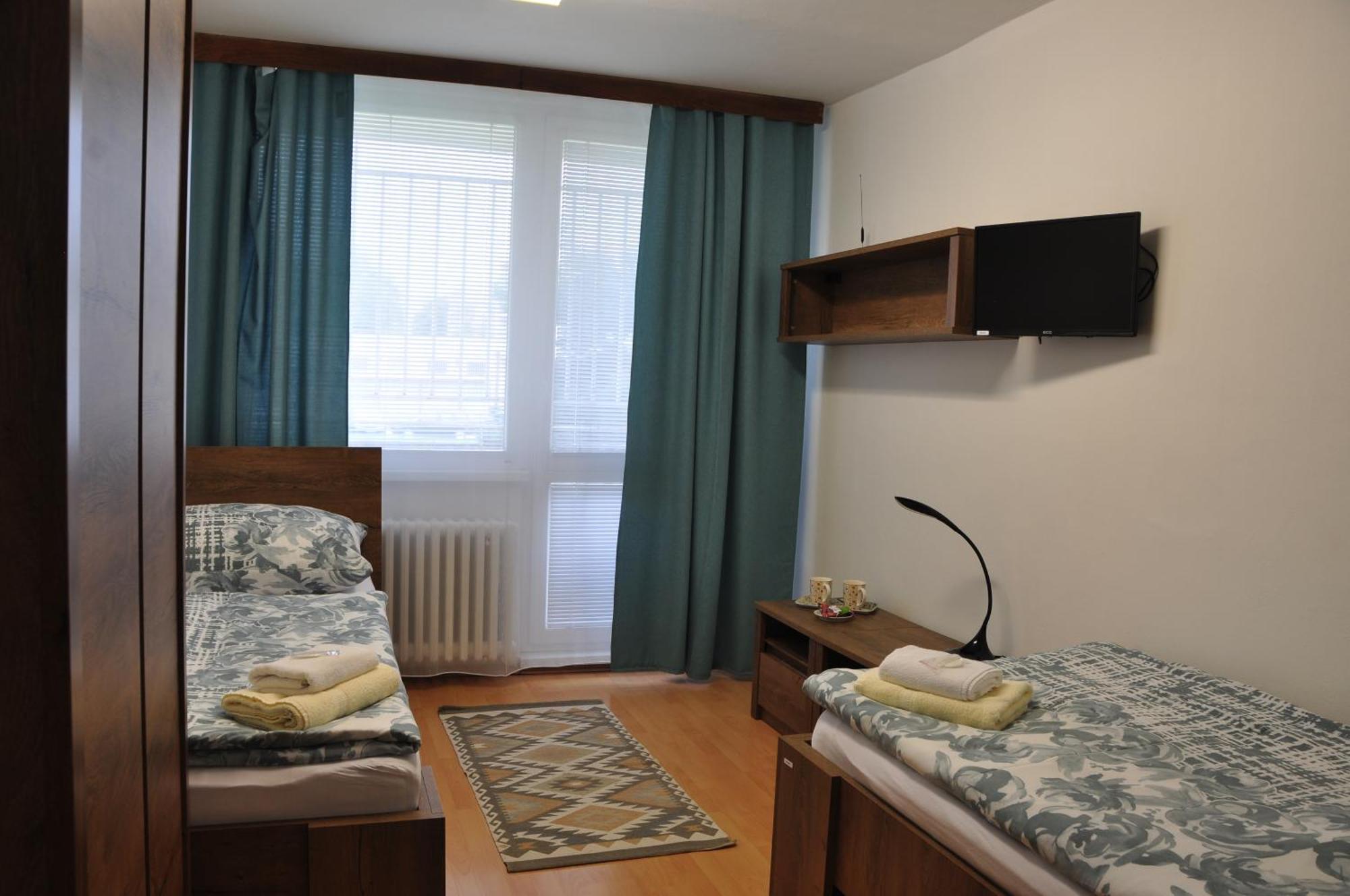 Hotel Skolsky Internat Medicka 2 Košice Esterno foto